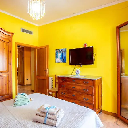 Viola Apartment